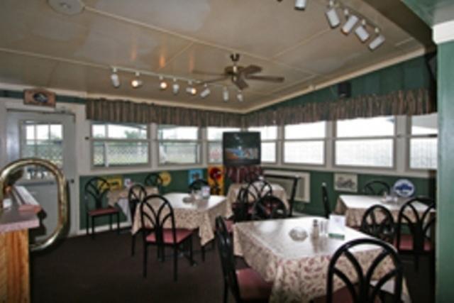 Hotel Lake Anna Glenora Exterior photo